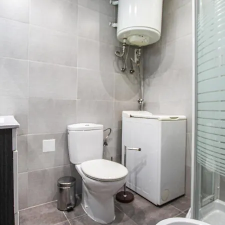 بيت للعطل Awesome In W/ Wifi And 2 Bedrooms تورّيفيِخا